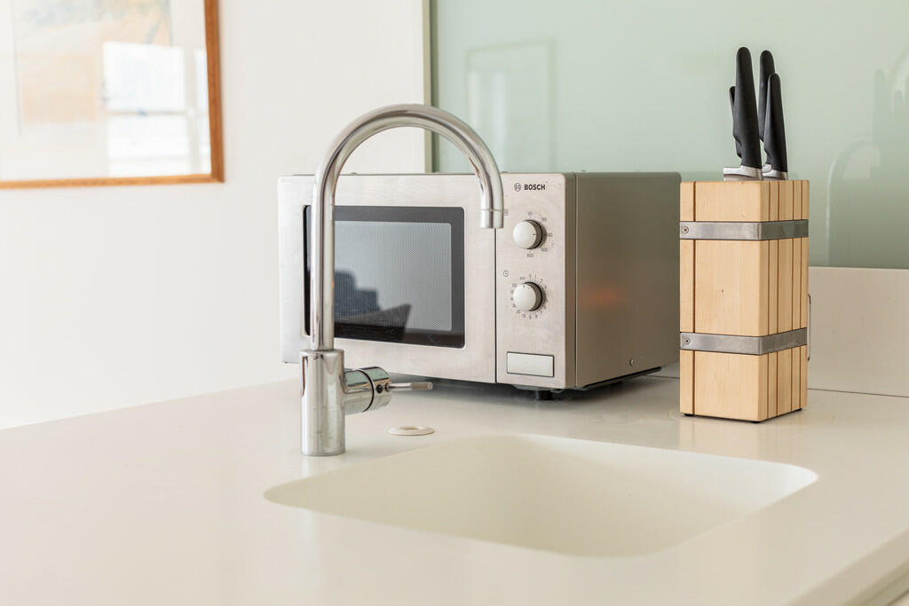 11 Victor Wharf, ...