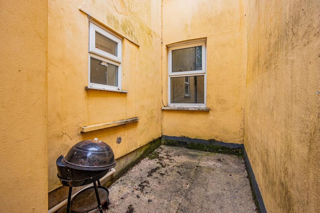 Rhymney Street 70 (10 of 18).jpg