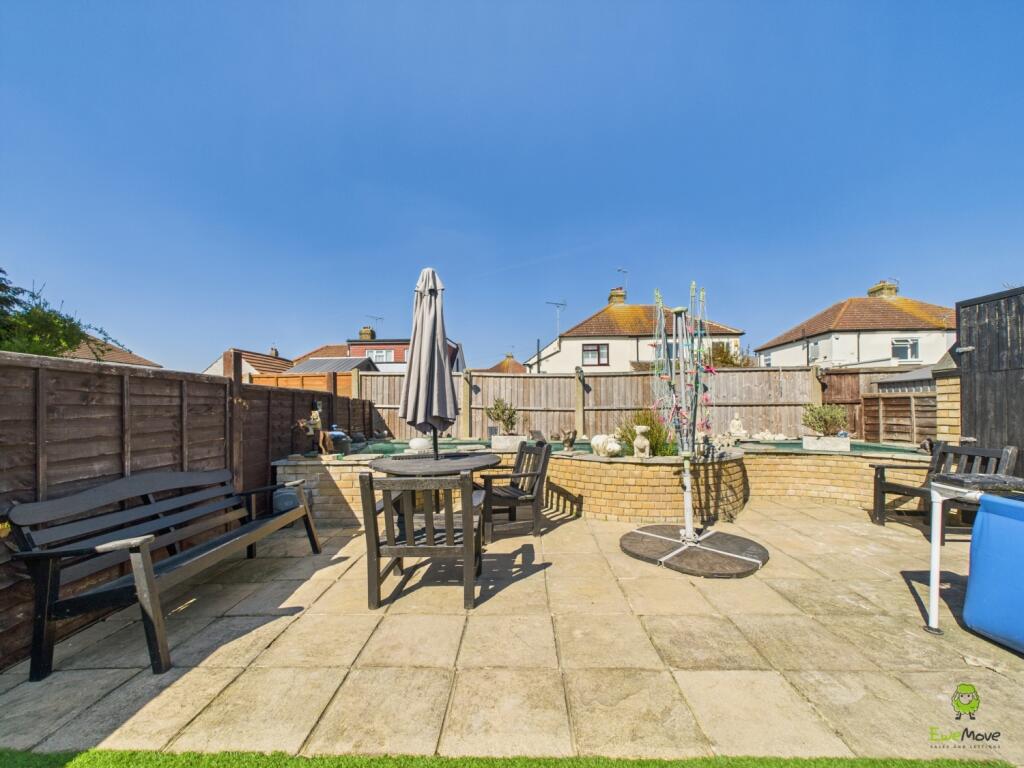 CAM02615G0-PR0037-STILL018