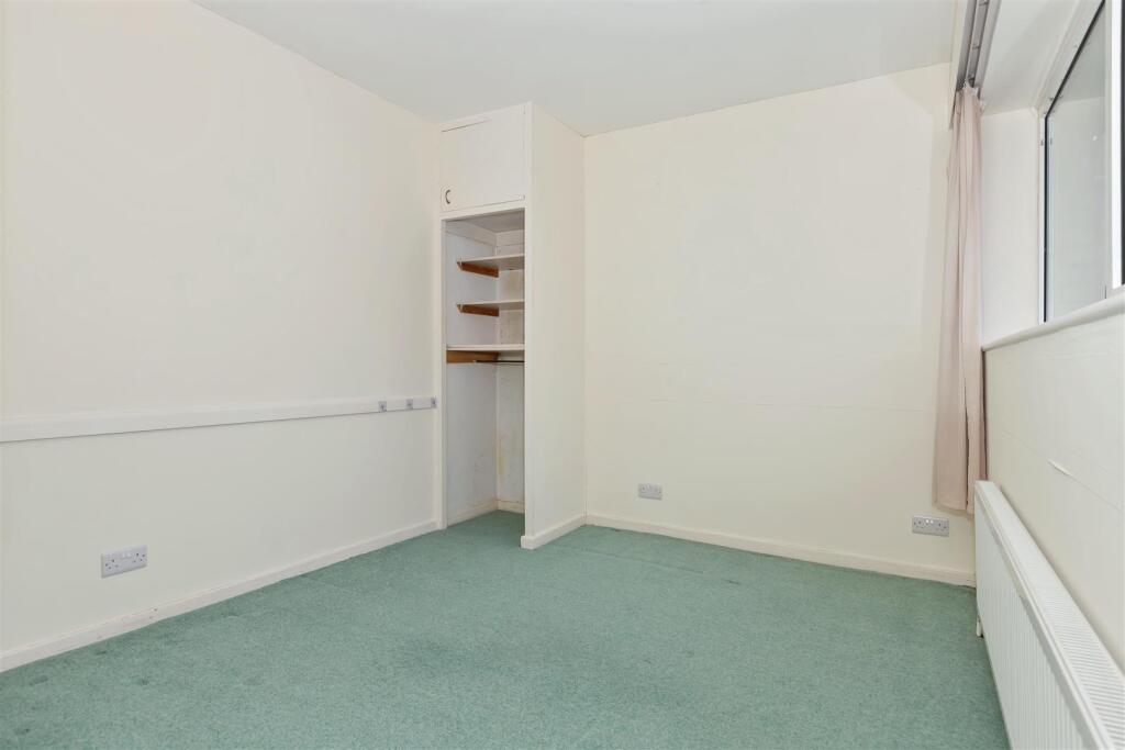 For Sale by Aspire Residential | Longlands Glade