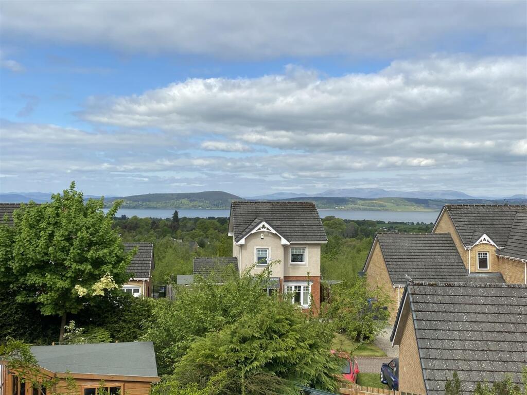 VIEW TO THE REAR.JPG