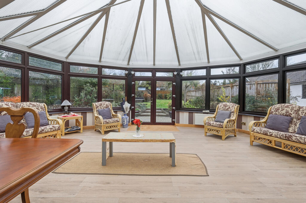Conservatory/Dining Room