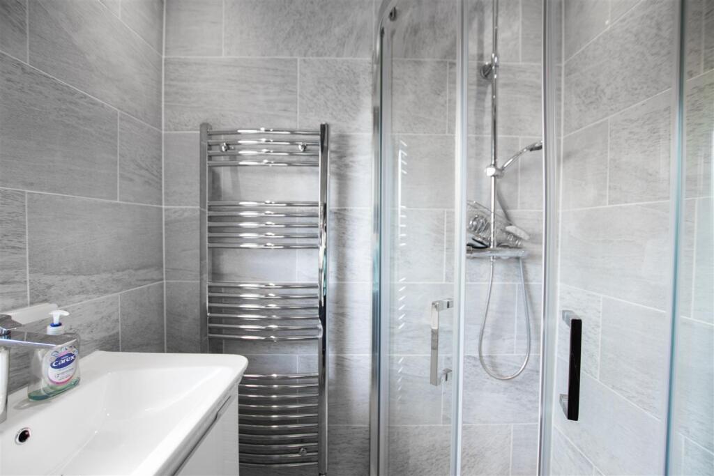 shower room-1.jpg