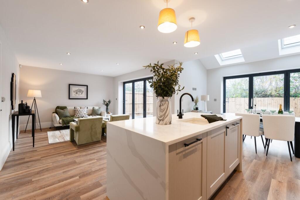 Picture Shows Plot 5