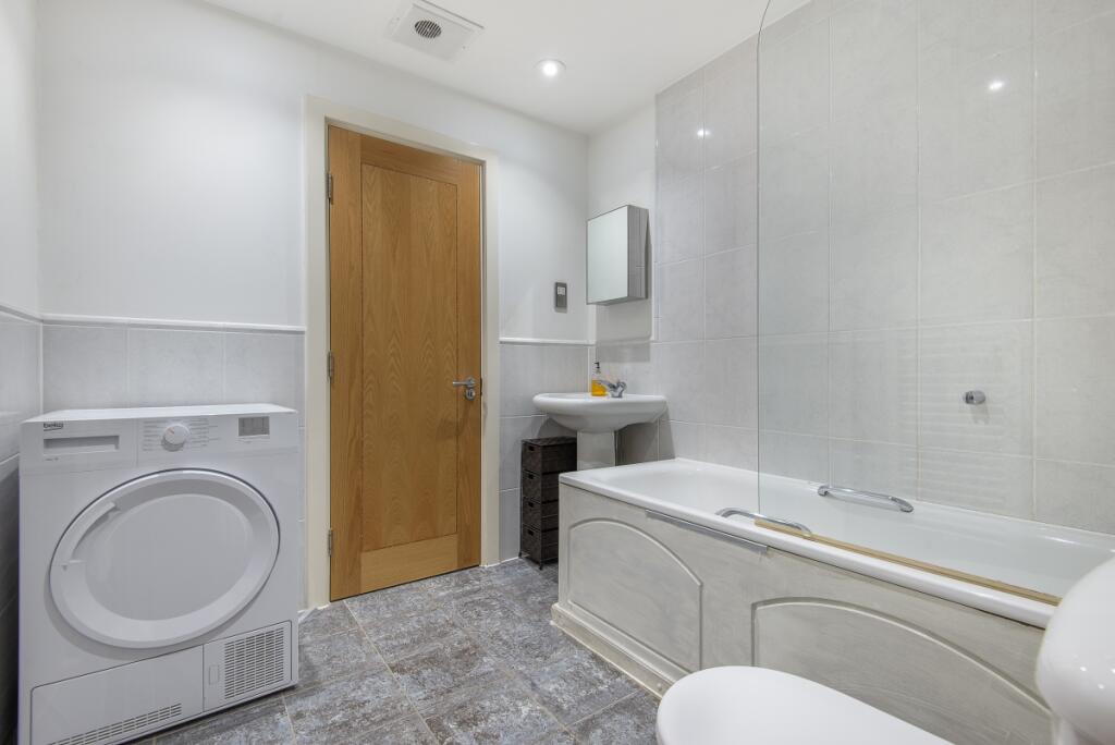 147-Fountain-Hous...