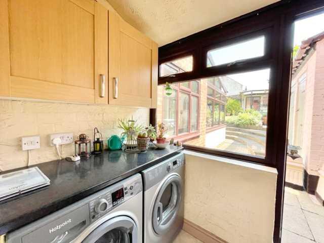 Utility/porch