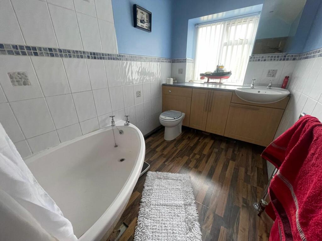 HOUSE BATHROOM