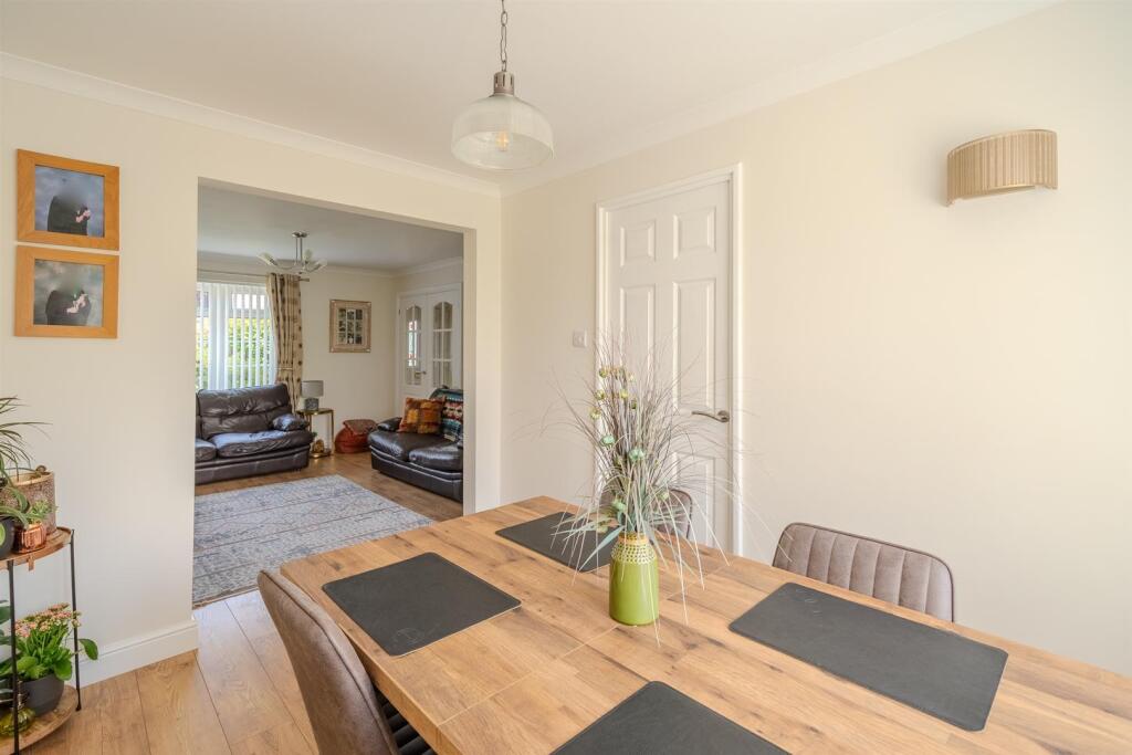 21 Pine Tree Road-12.jpg