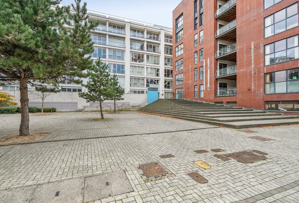 1376443-1-690cae5...