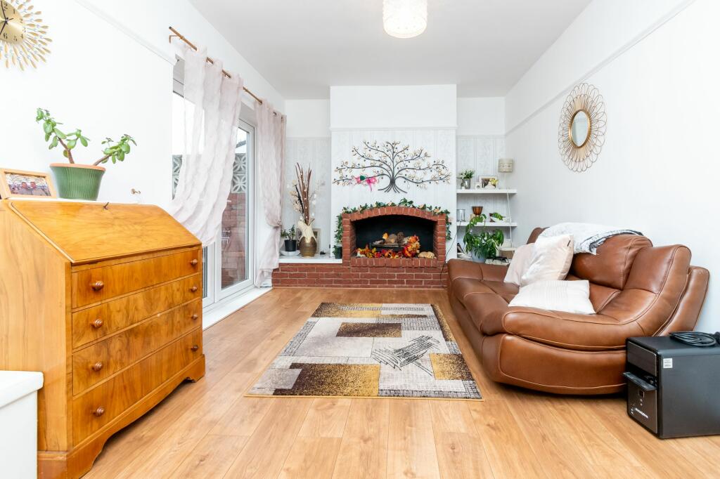 Reception &amp; Kitchen