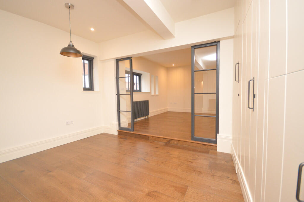 Open Plan Interna...