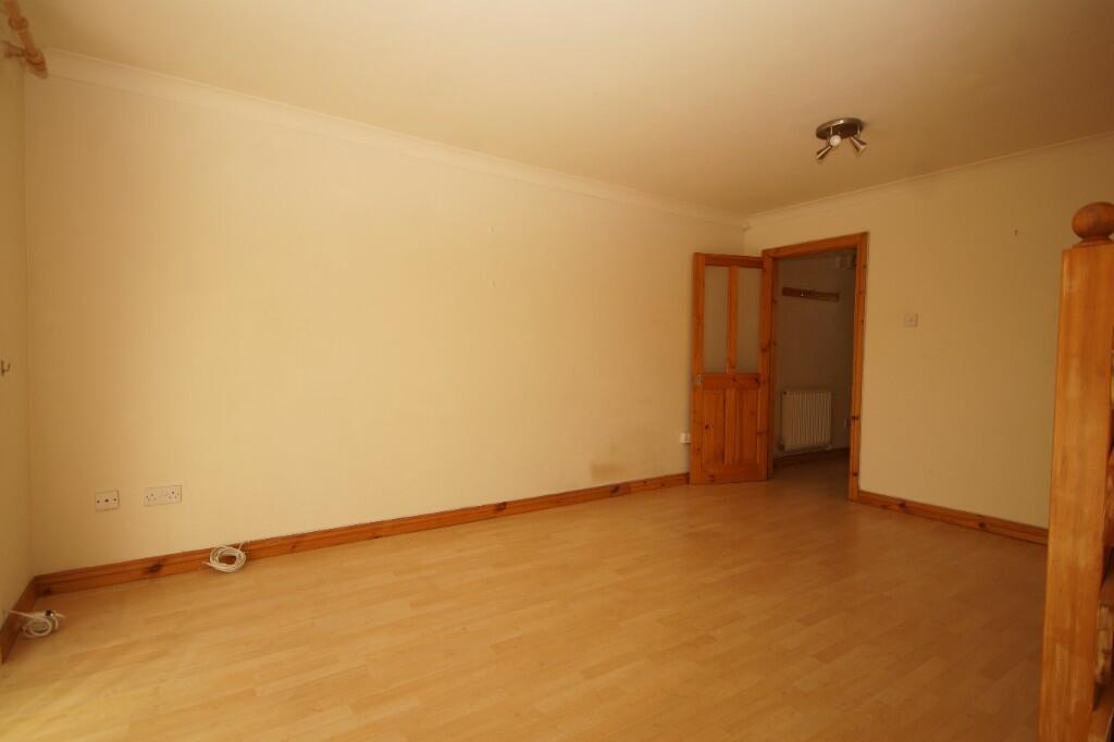 37 Heathmead
