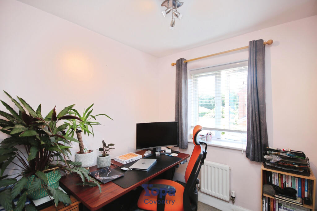 3f948702-Bed 203.JPG