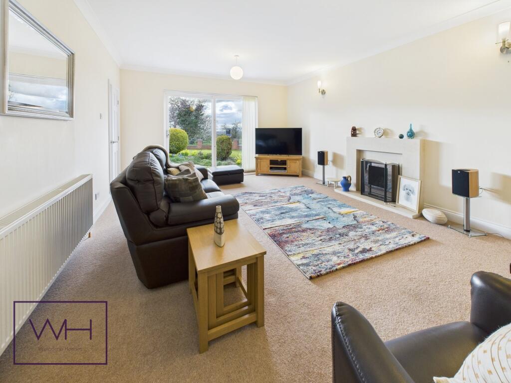 CAM03785G0-PR0214-ST