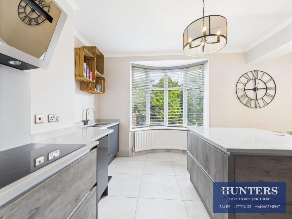 Kitchen / Living Room