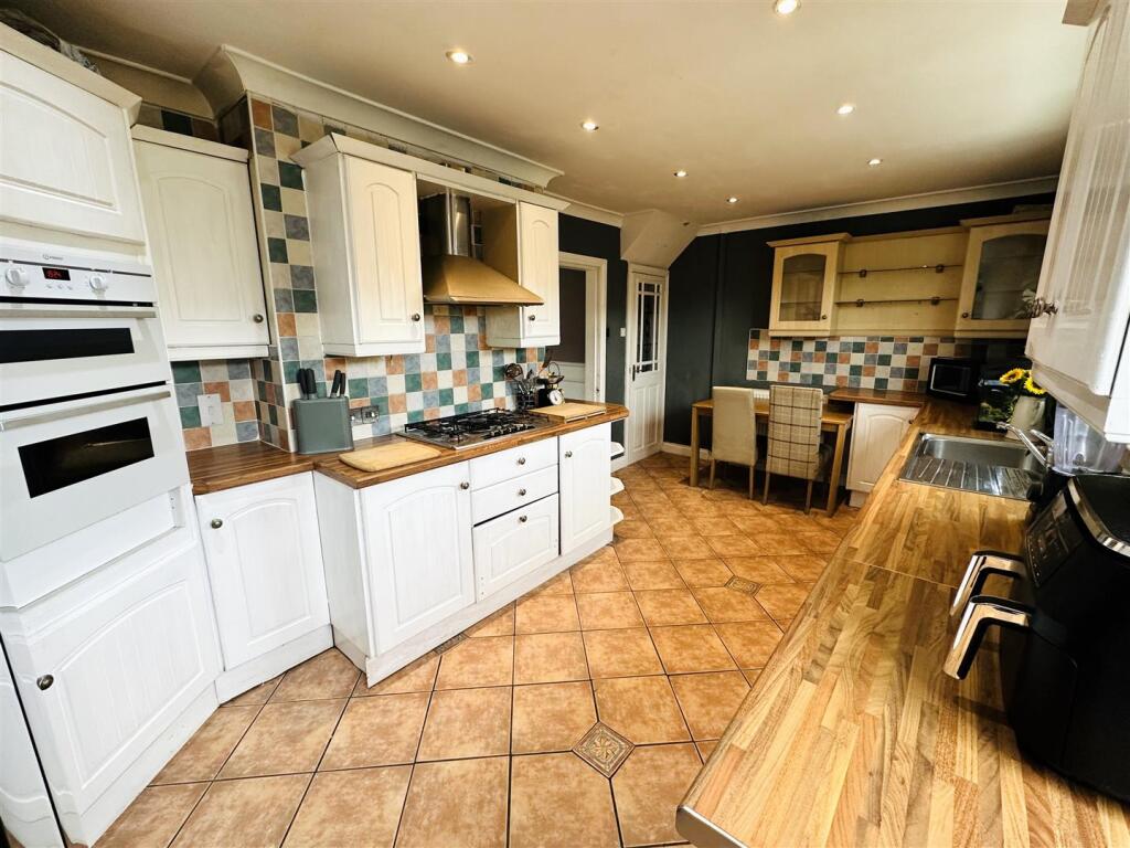 Kitchen Diner