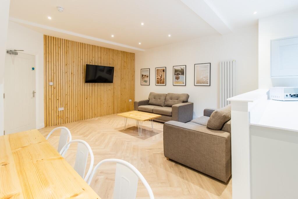 Brookdale Road, Liverpool, Merseyside, L15