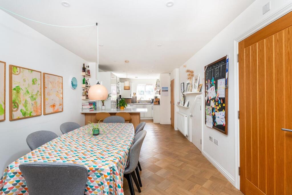 0S7FRBR - Kitchen Diner C.jpg