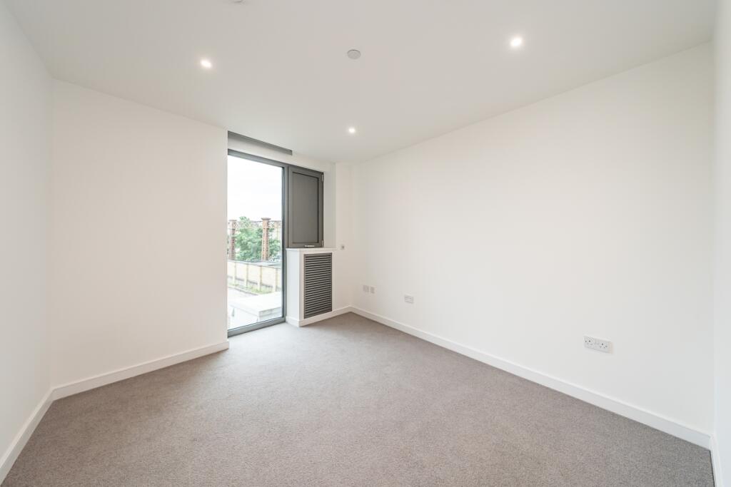 Apartment-7-Elmbr...