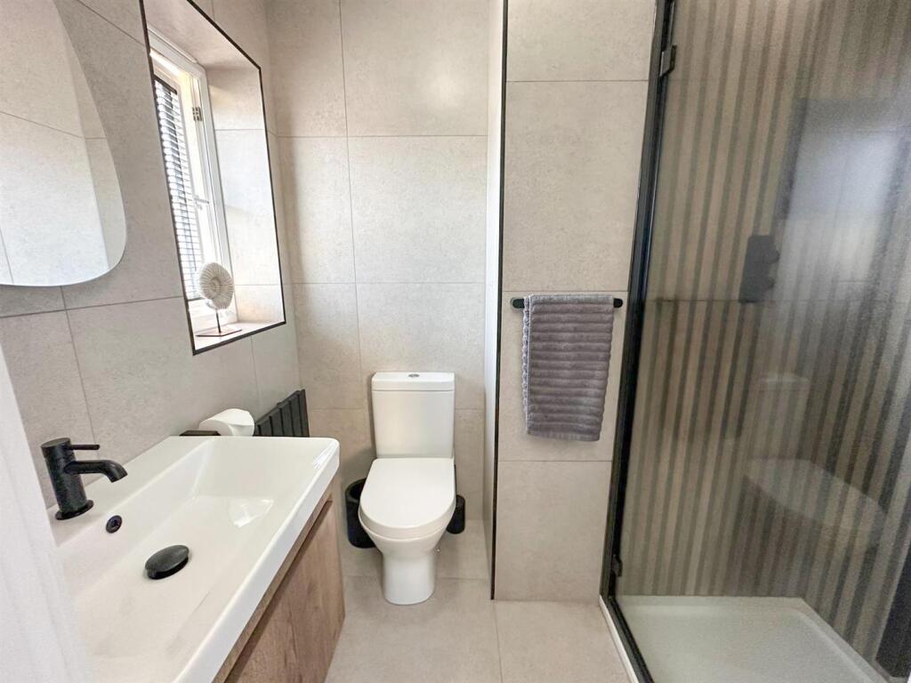 Three bed detached property, Silsden 17