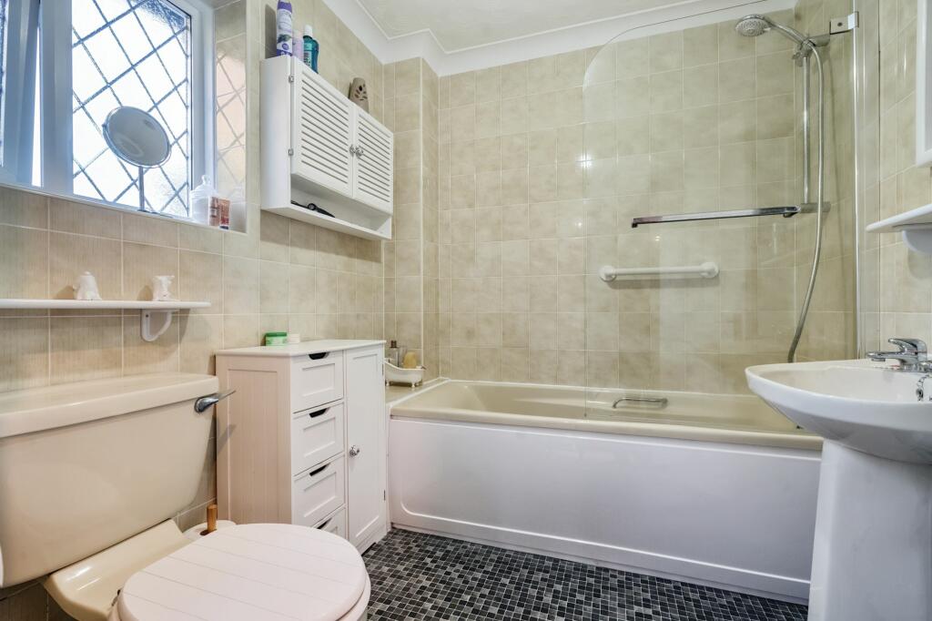Ensuite Bathroom