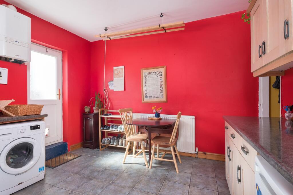 LOUNGE AND KITCHEN/DINER