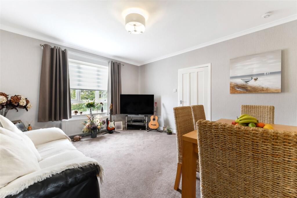 Living/Dining Room