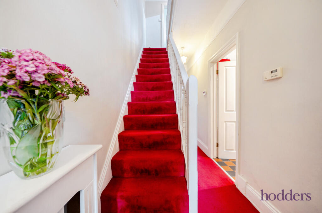 b05e7016-6239-4b2...