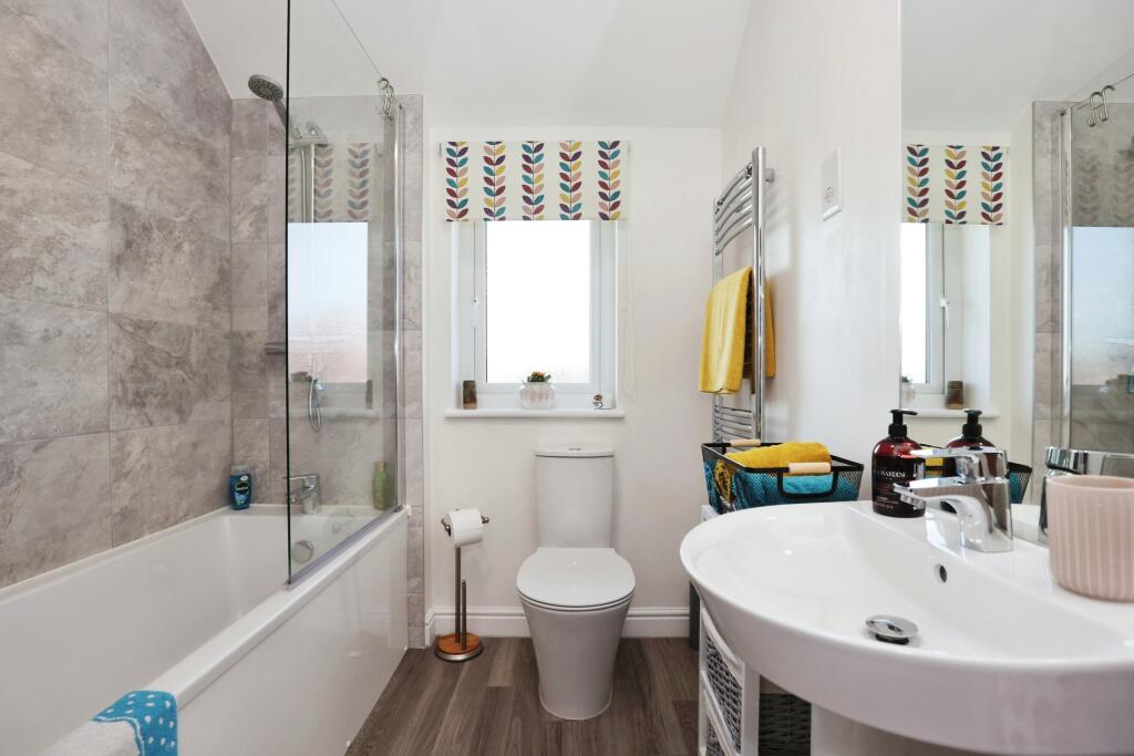 Family bathroom