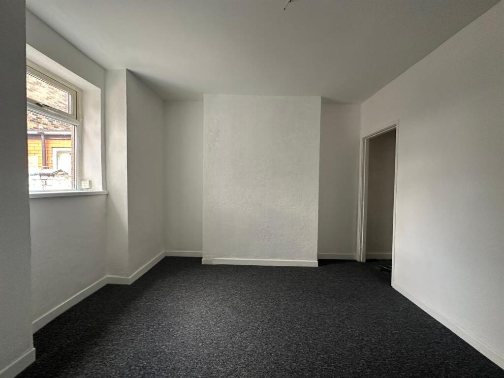 WhatsApp Image 2025-05-28 at 10.59.05 (9).jpeg