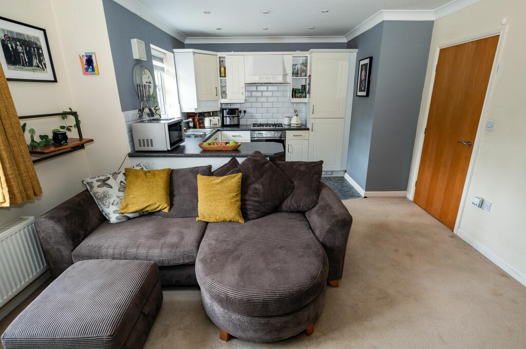 KITCHEN AND LOUNGE