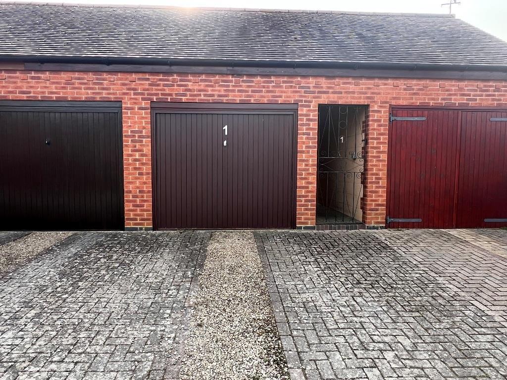 Garage.JPEG