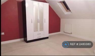 En-Suit Bedroom-Current