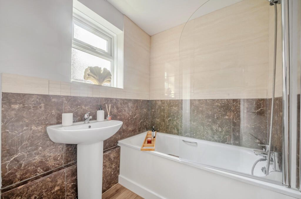 1387571-6-6932d64...