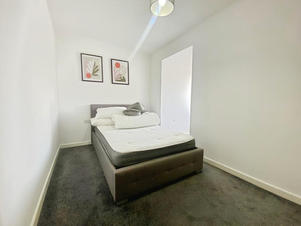 0436378a-thumbnai...