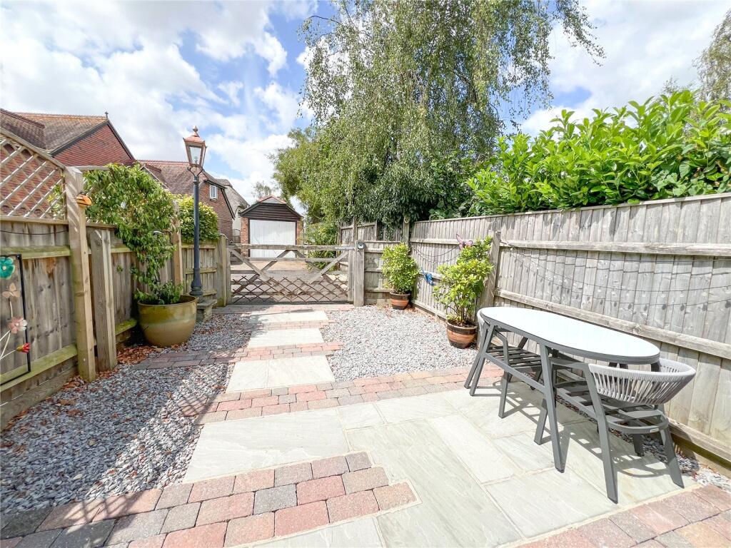 Annexe Garden