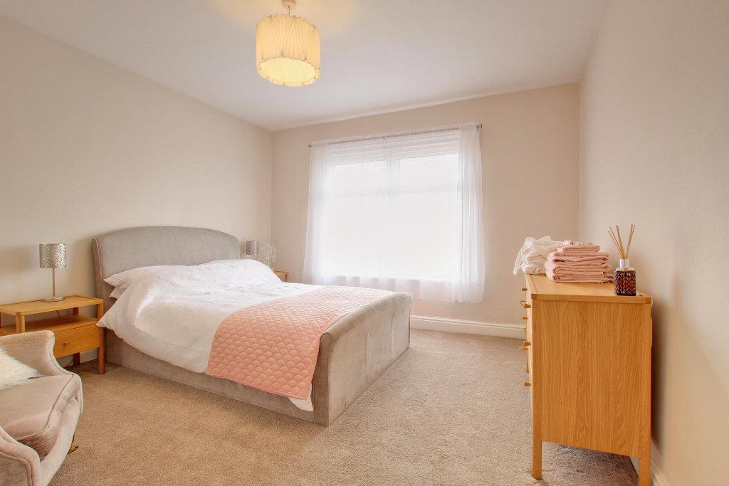 BEDROOM 2 (FRONT)