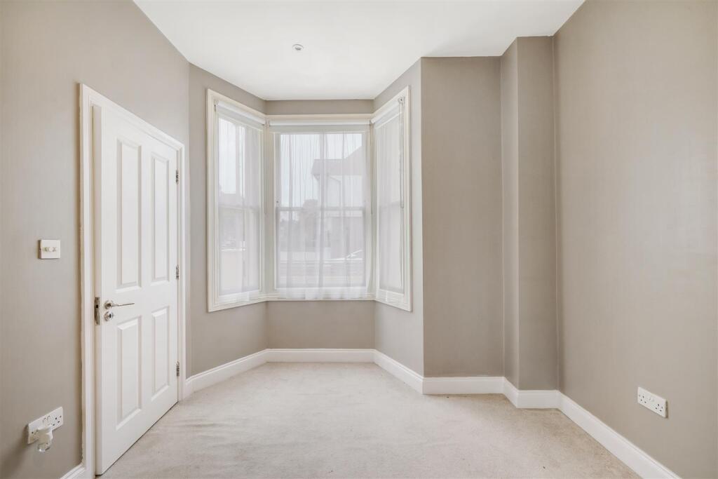 Flat 2, 25 Brougham Road - 8ZCxgTWA79xfu7OMT4XD.jp