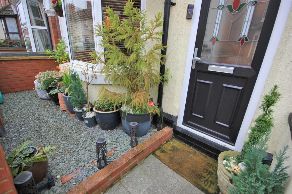 Front Garden.JPG