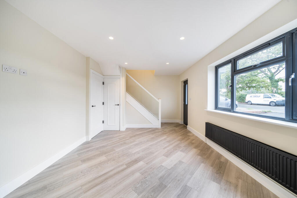 1347178-7-68b72a8...