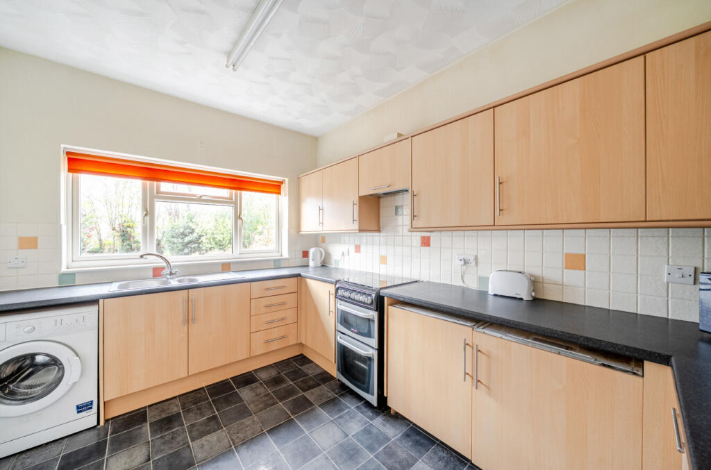 1382774-23-692466...