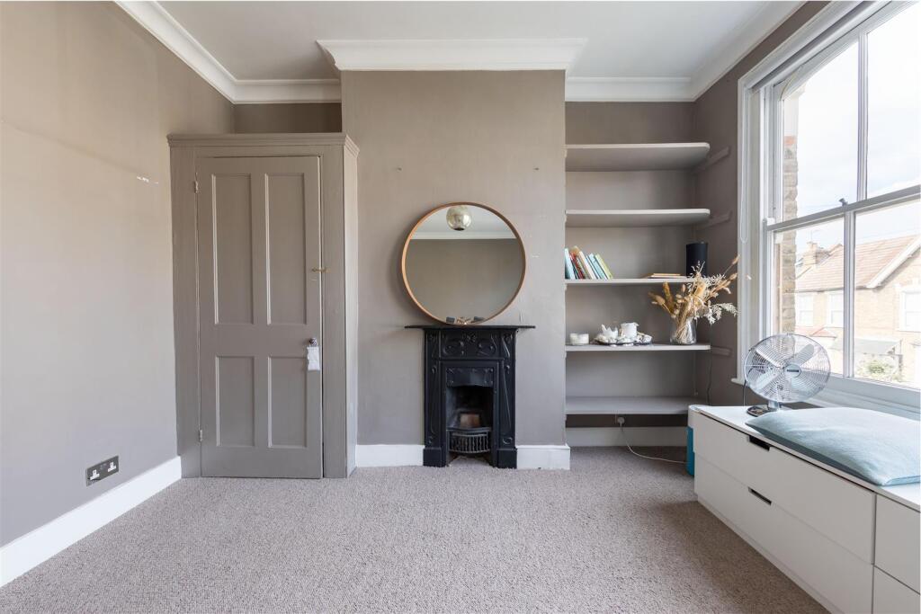 Elmsdale Road E17