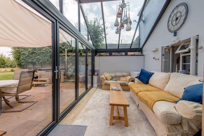 Garden room
