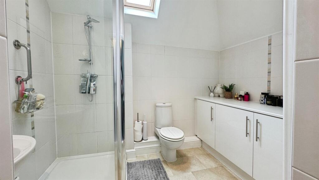 04ad1508--4A9C-BD18-21FE2D640C47-20060-000005DF575