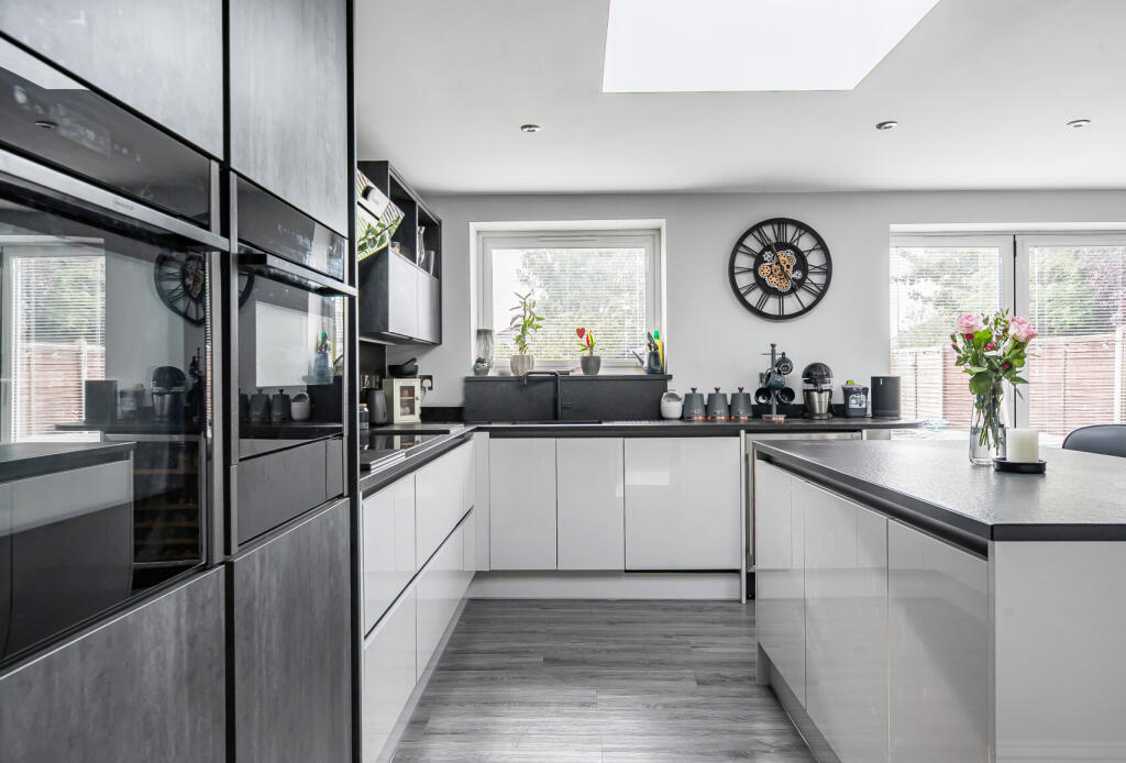 1354152-17-68c98c...