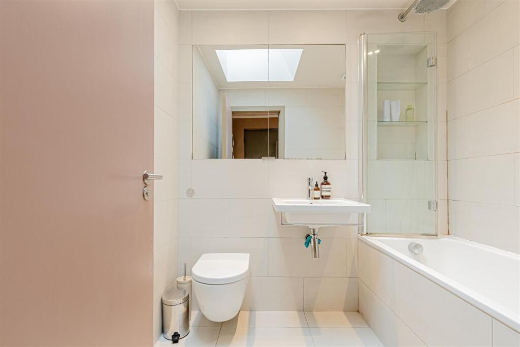 Hillfield Mews (23).jpg