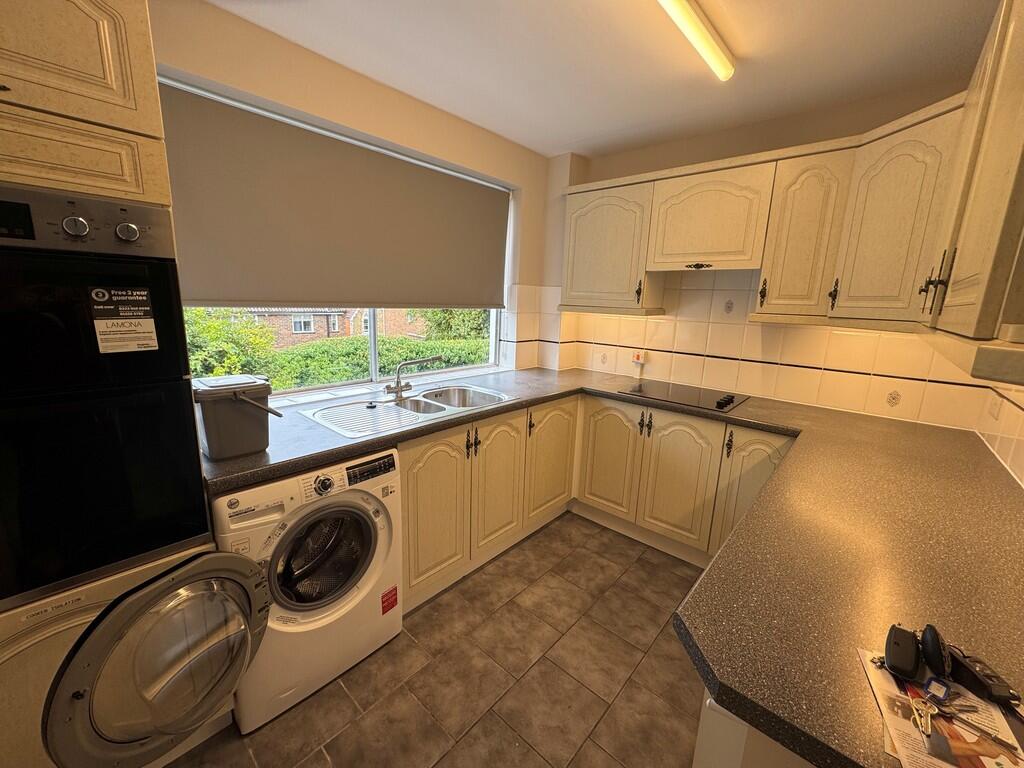 7_10 Warren Road ...