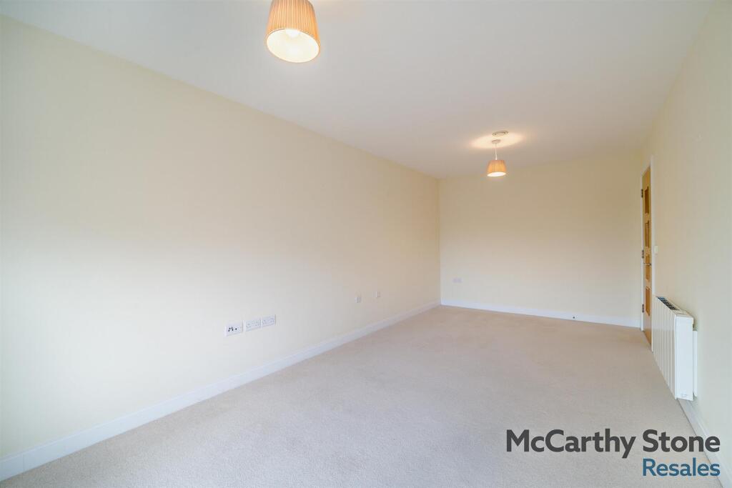 8667746-interior04-800.jpg
