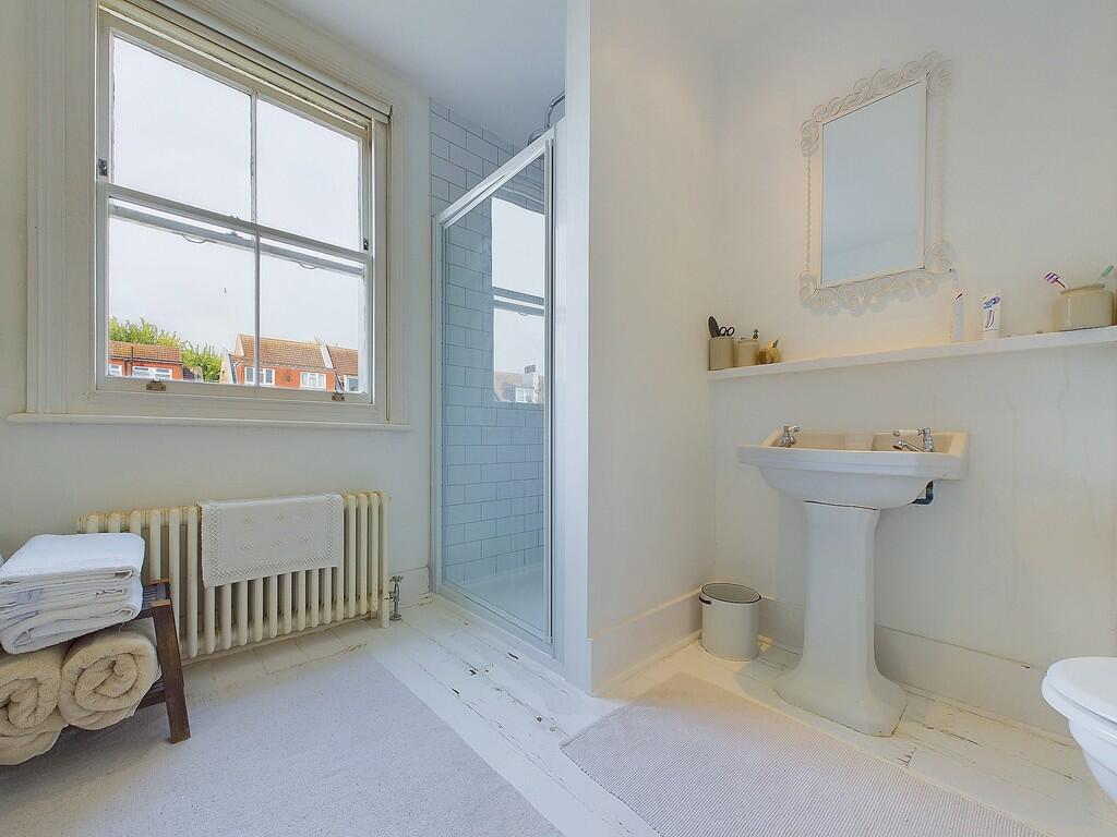 CAM03519G0-PR0146...