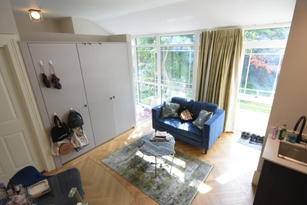 Flat 2 Claremont House10